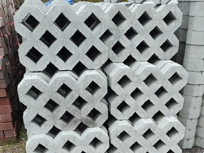 Paving Block GRASS BLOCK (PAVING RUMPUT) Heavy Duty Grass Paver Berongga (40 x 40 cm / Tebal 10 cm / Lubang 8) Pabrik Jogja
